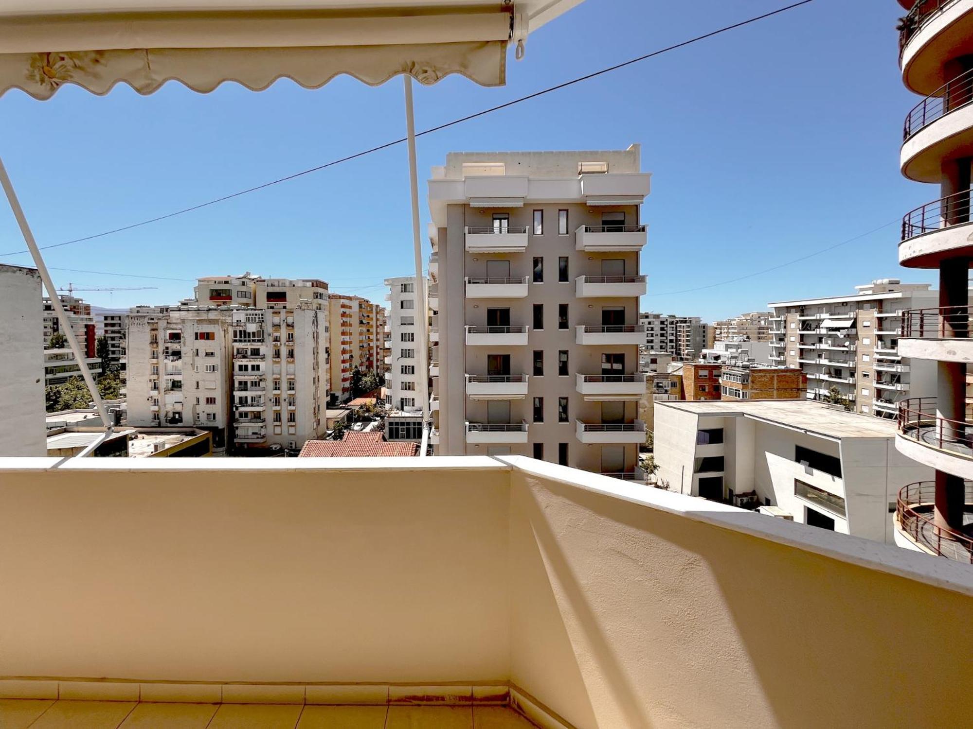 Kam Apartments In The City Center Vlore Exterior photo