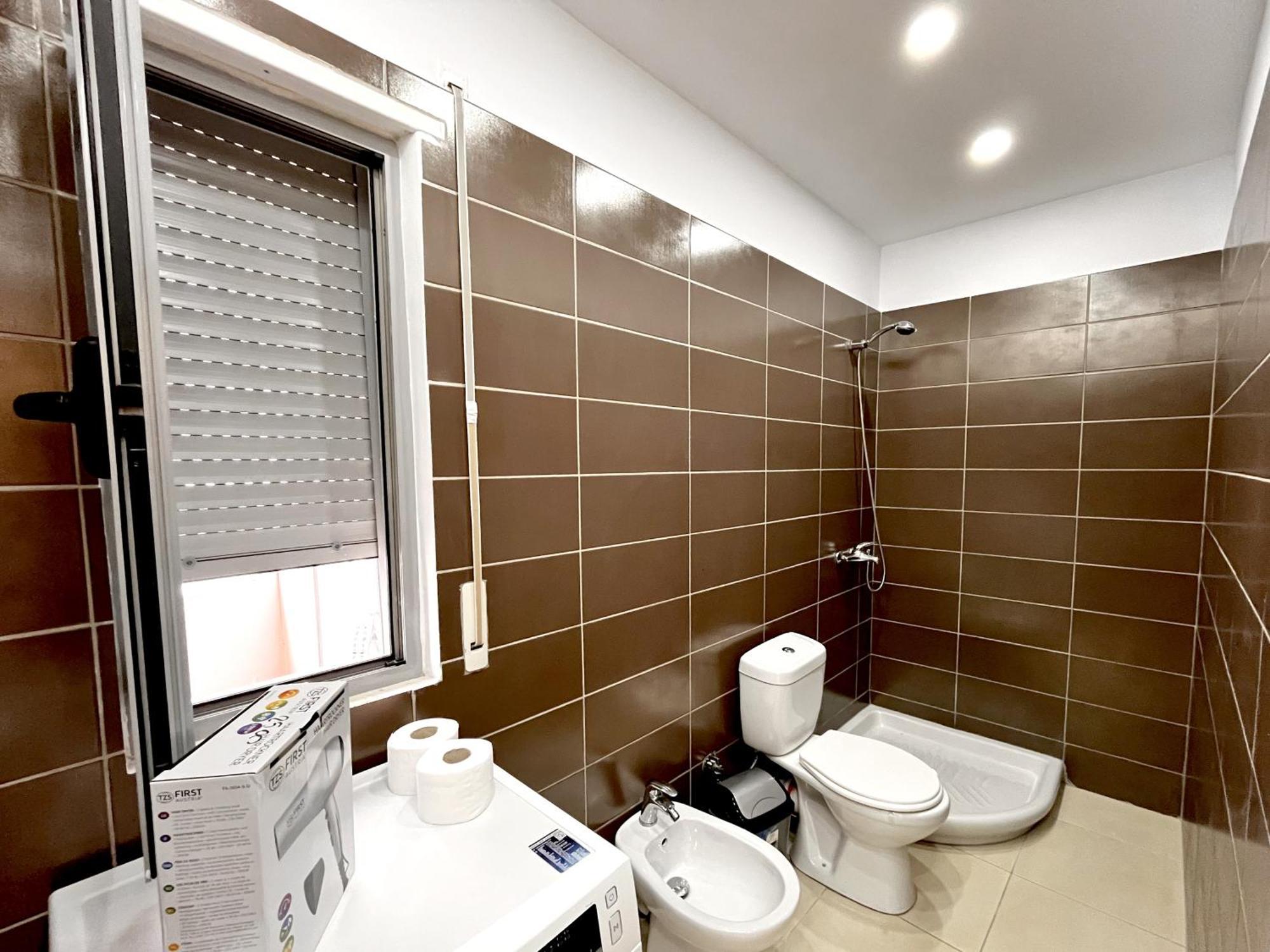 Kam Apartments In The City Center Vlore Exterior photo