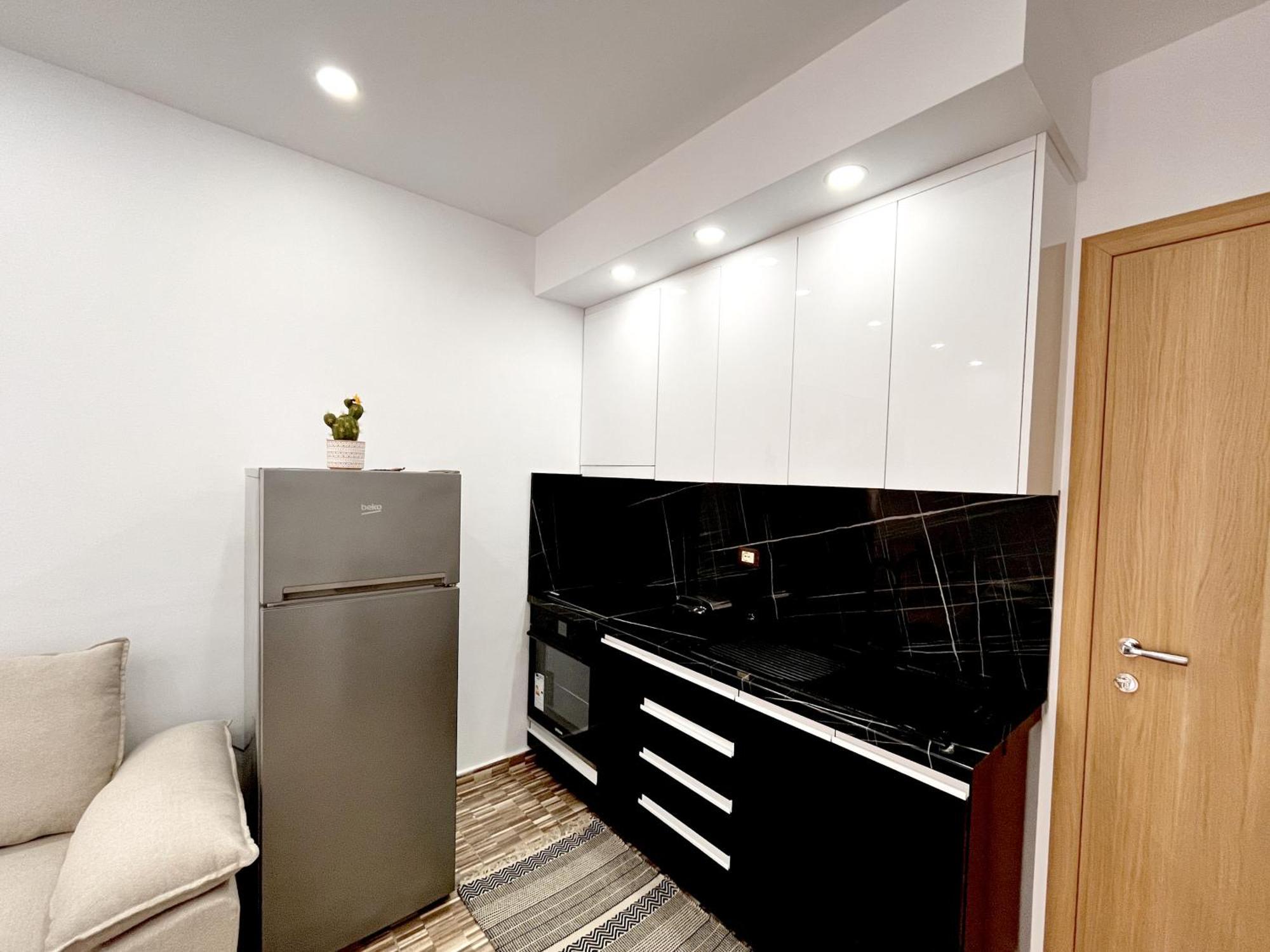 Kam Apartments In The City Center Vlore Exterior photo